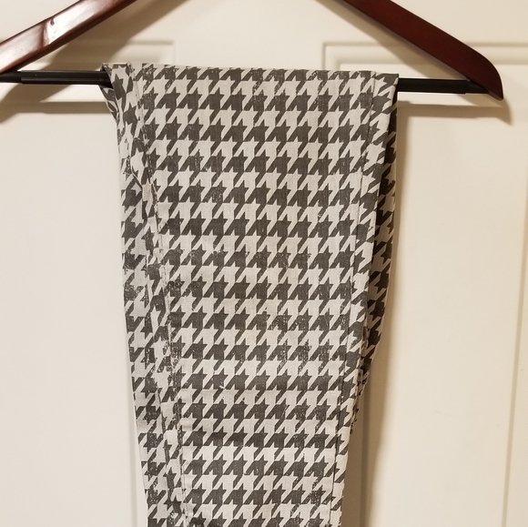 Gray Houndstooth Jean's by GJG - Picture 2 of 6